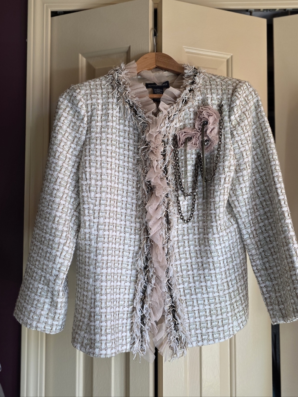 Boston Proper Cream Bouclé Jacket with Taupe Trim and Floral Accent